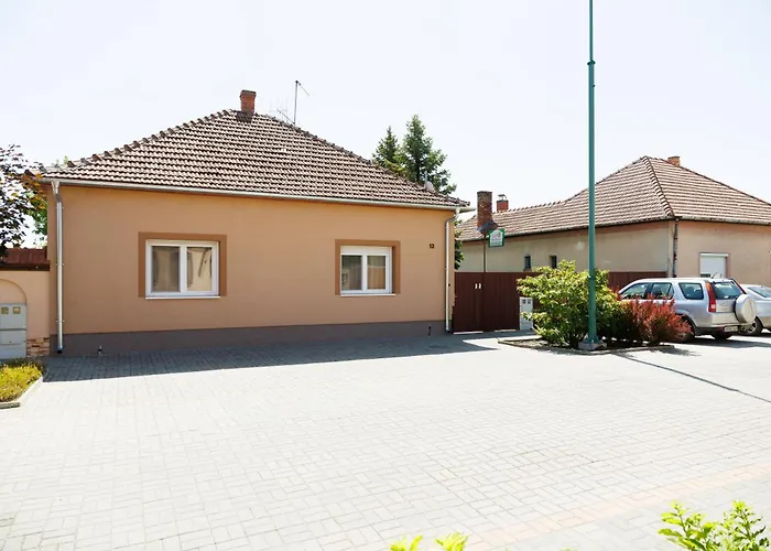 Lak6 * Mórahalom